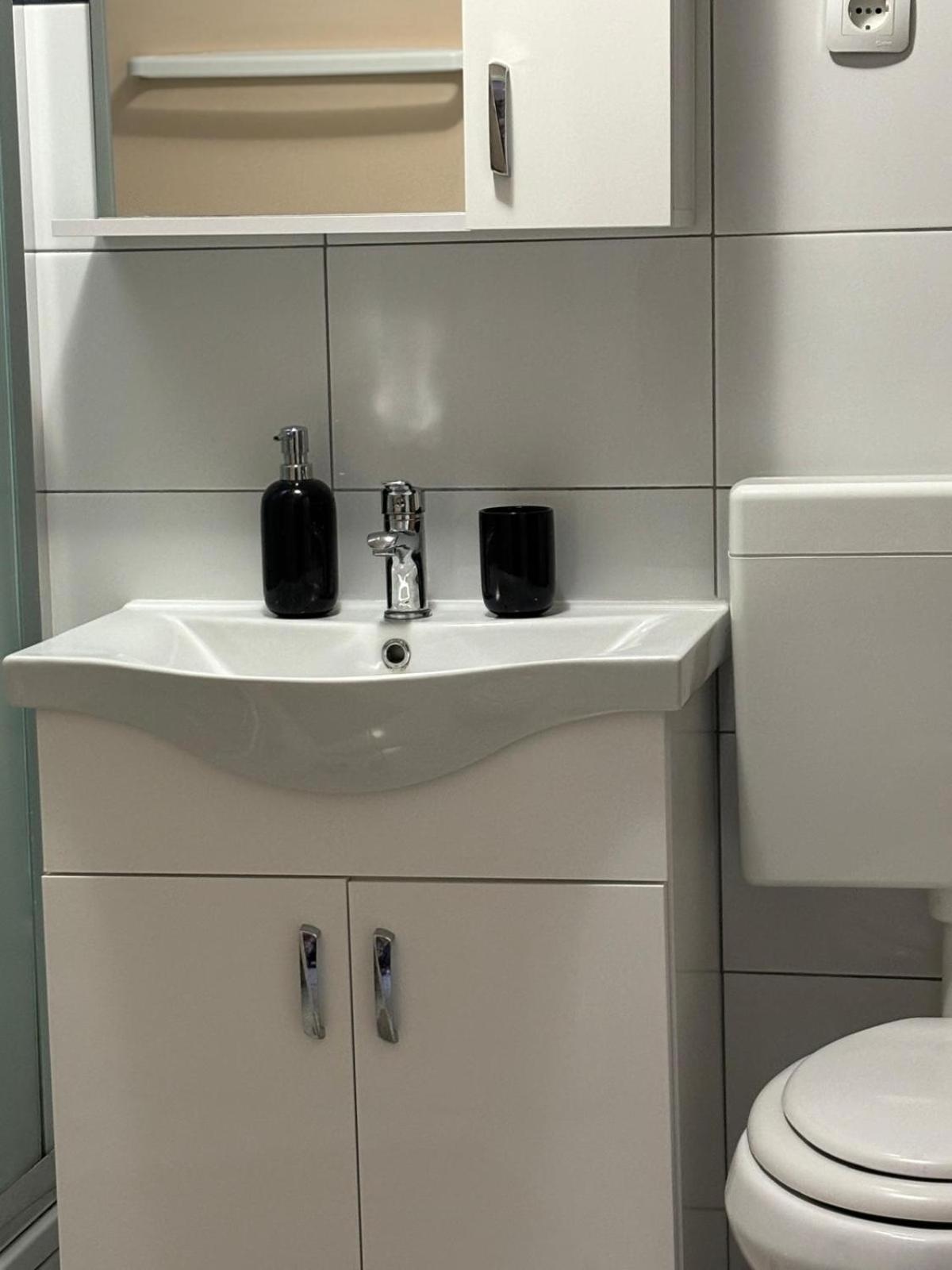 Apartmani Bosnjak Starigrad Paklenica Zimmer foto