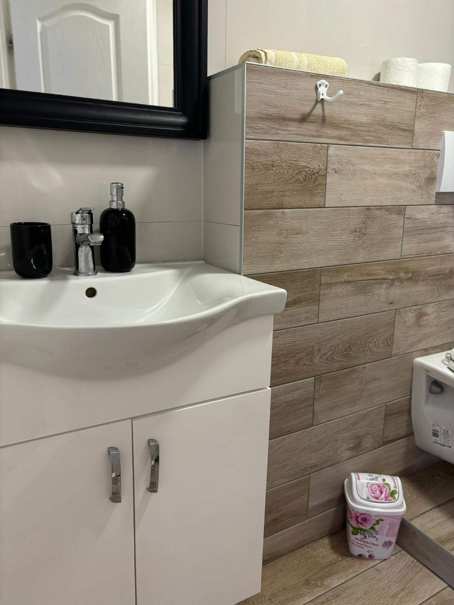 Apartmani Bosnjak Starigrad Paklenica Zimmer foto