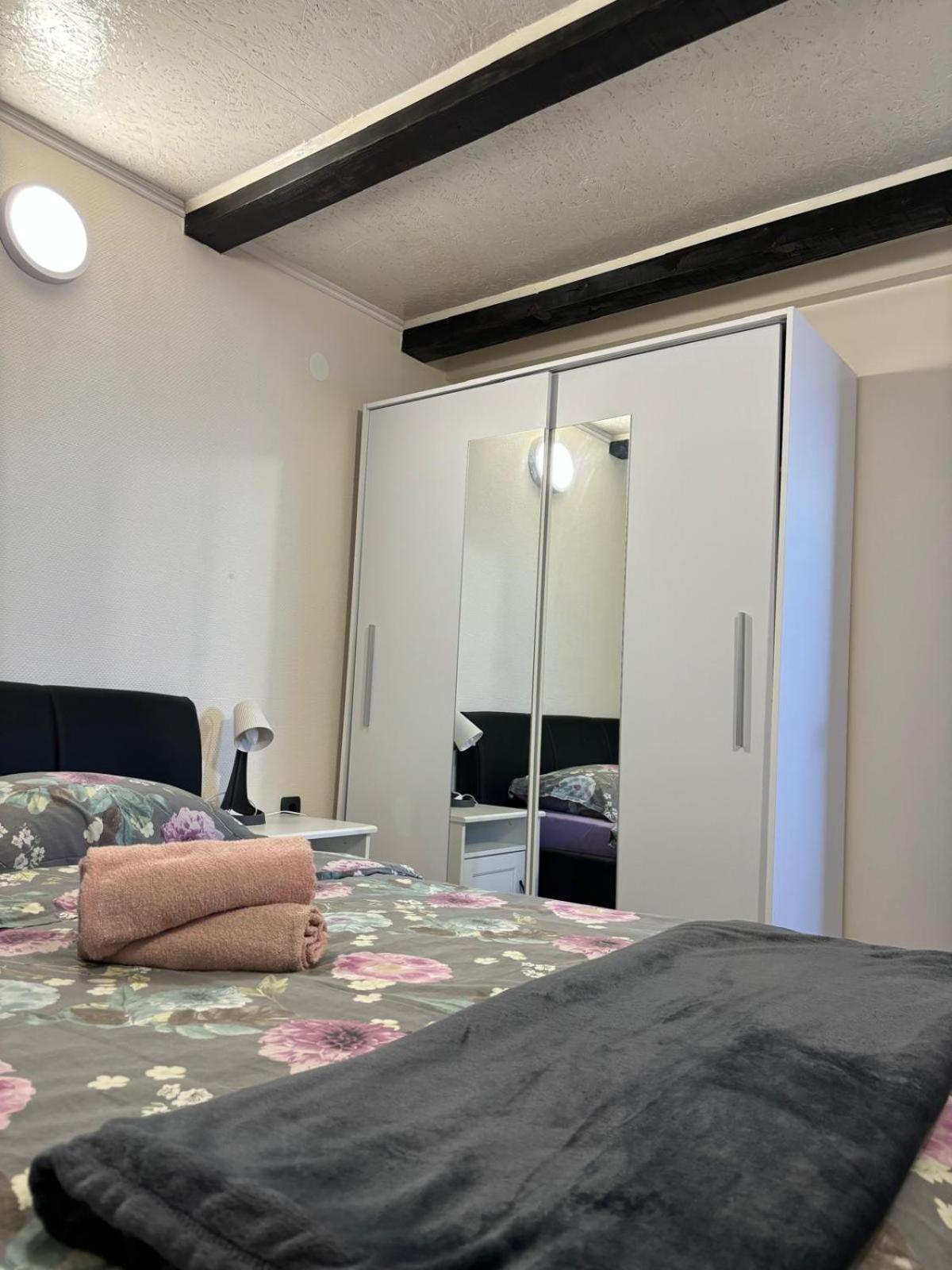 Apartmani Bosnjak Starigrad Paklenica Zimmer foto